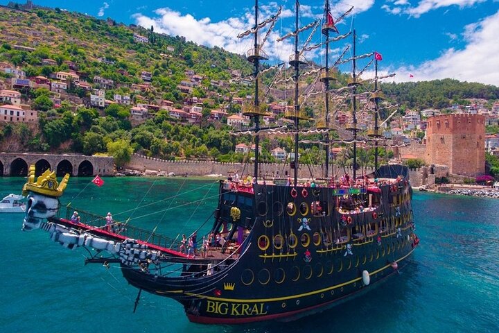 Big Kral Pirate Ship Boat Trip